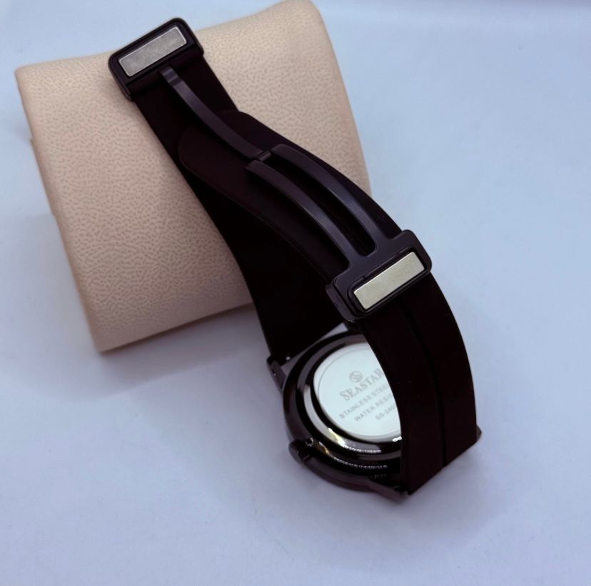 Wheel Silicone Magnetic Watch